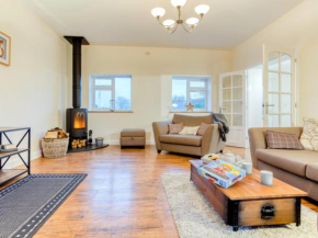 4 Bed in Parkham 76452